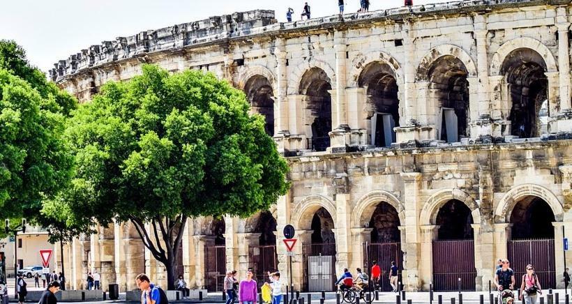 Le Logis De L'Etoile Leilighet Nîmes Eksteriør bilde